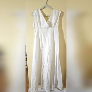 LIZ CLAIBORNE WHITE LINEN DRESS w/LACE TRIM AT BOTTOM